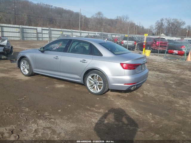 2017 AUDI A4 WAUDNAF4XHN044540 Photo 2