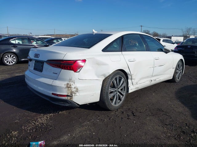 2022 AUDI A6 WAUD3BF25NN062398 Photo 3