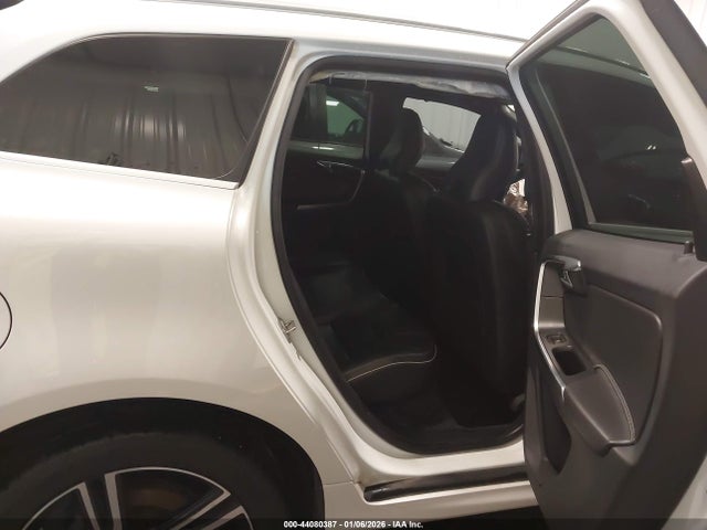 2017 VOLVO XC60 YV449MRS0H2035993 Photo 7