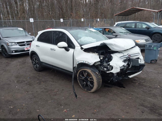 2016 FIAT 500X ZFBCFXBTXGP374535 Photo 0
