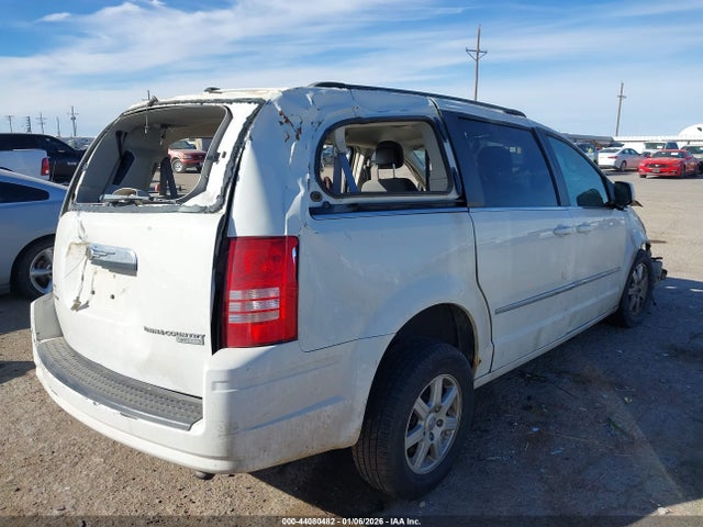 44080482 :رقم المزاد ، 2A4RR5D11AR346637 vin ، 2010 Chrysler Town & Country Touring مزاد بيع