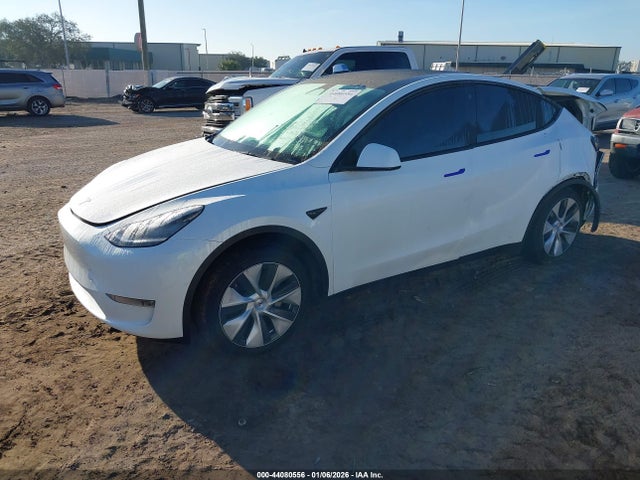 Продажа на аукционе авто 2022 Tesla Model Y Long Range Dual Motor All-wheel Drive, vin: 7SAYGAEE6NF507568, номер лота: 44080556
