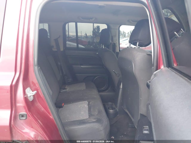 1C4NJPBAXFD304729 Jeep Patriot Sport