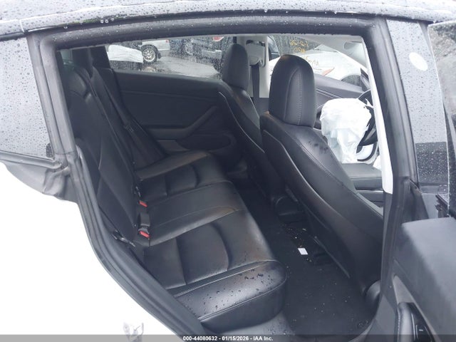 44080632 :رقم المزاد ، 5YJ3E1EA4JF122983 vin ، 2018 Tesla Model 3 Long Range/mid Range مزاد بيع