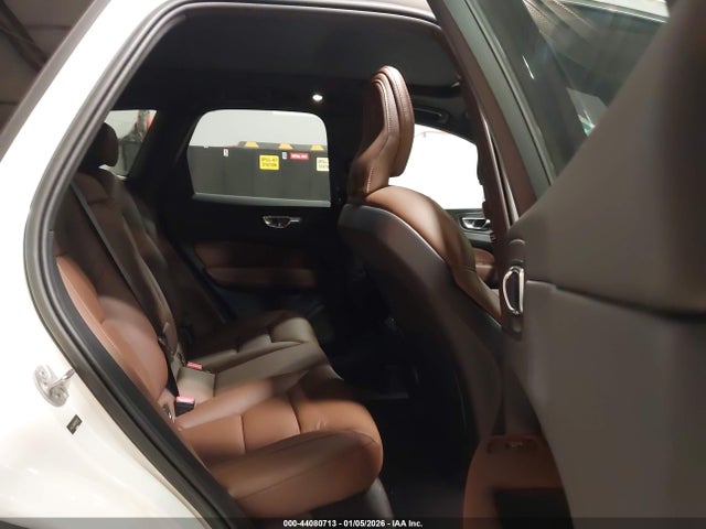 2023 VOLVO XC60 YV4L12DN6P1218702 Photo 7