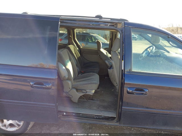 Продажа на аукционе авто 2004 Dodge Grand Caravan Sxt, vin: 2D4GP44LX4R526401, номер лота: 44080731