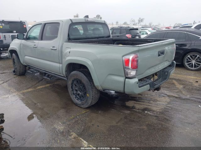 2022 TOYOTA TACOMA 3TMCZ5AN8NM465219 Photo 2