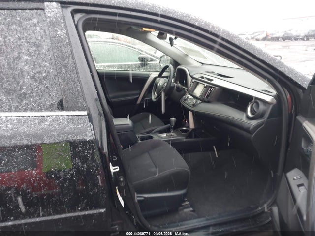 JTMRJREV8JD162854 Toyota Rav4 Hybrid Xle