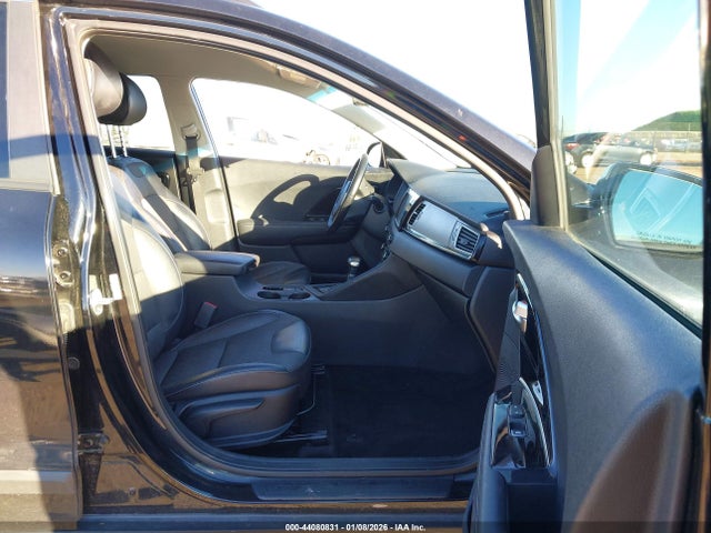 KNDCC3LC3H5058792 KIA NIRO EX