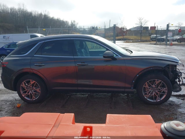 Genesis Gv70 2.5t Awd 2025 KMUMADTB5SU177624 Image 13