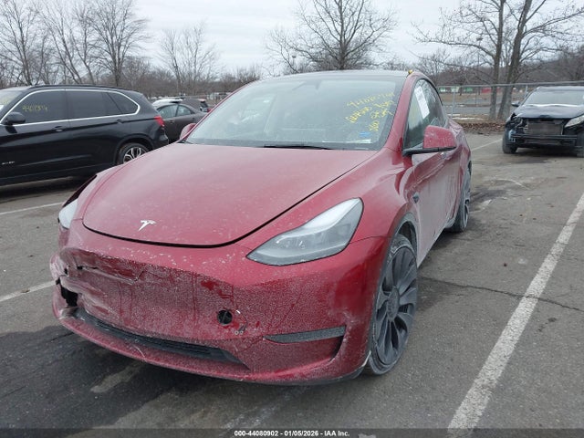 2024 TESLA MODEL Y 7SAYGDEF7RA261420 Photo 1