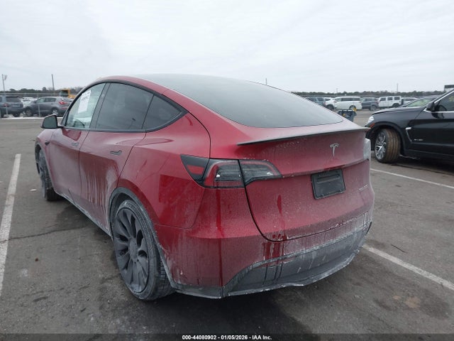 2024 TESLA MODEL Y 7SAYGDEF7RA261420 Photo 2