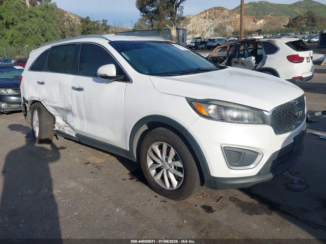 5XYPG4A32HG254535 KIA Sorento 2.4l Lx