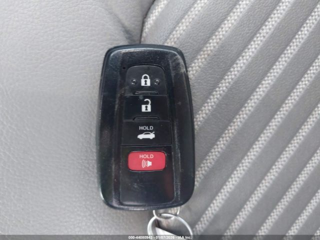 2018 TOYOTA CAMRY 4T1B11HK5JU016170 Photo 10