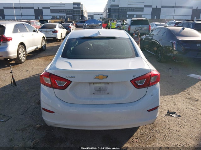 1G1BE5SM7J7188931 Chevrolet Cruze Lt Auto