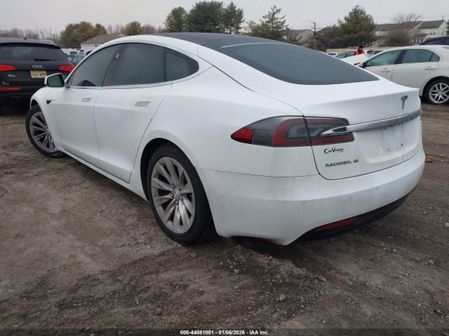 2016 TESLA MODEL S 5YJSA1E26GF167674 Photo 2