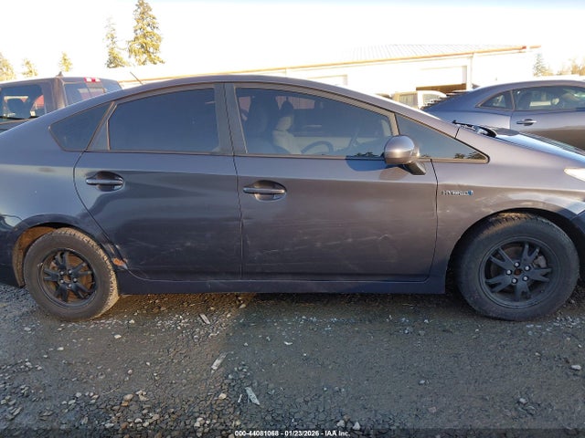 Toyota Prius Two 2015 JTDKN3DU5F1879667 Image 14
