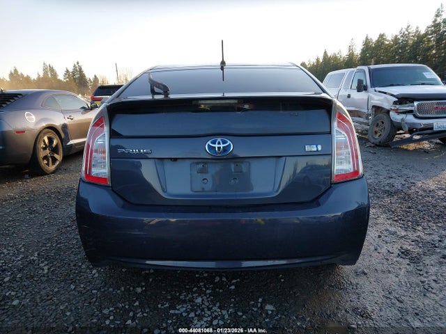 Toyota Prius Two 2015 JTDKN3DU5F1879667 Image 17