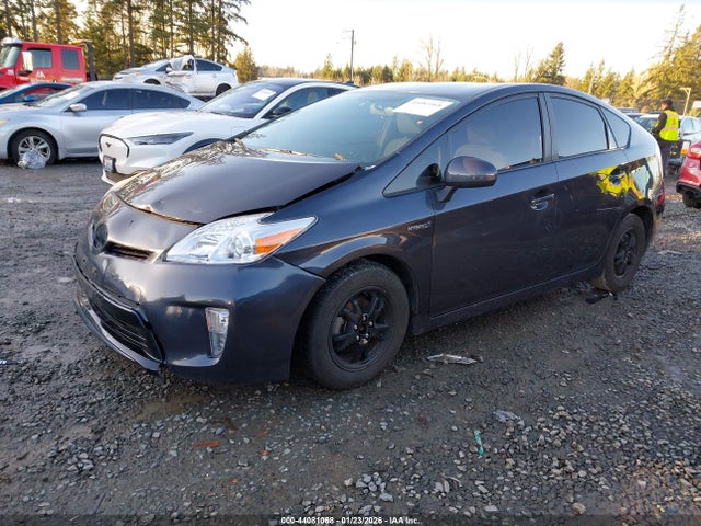 Toyota Prius Two 2015 JTDKN3DU5F1879667 Image 2