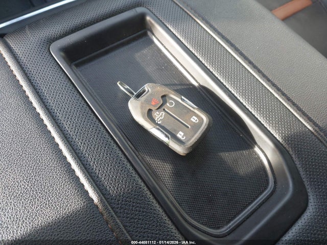 Продажа на аукционе авто 2022 Gmc Sierra 1500 Limited 4wd  Short Box At4/4wd  Standard Box At4, vin: 3GTU9EET8NG196277, номер лота: 44081112