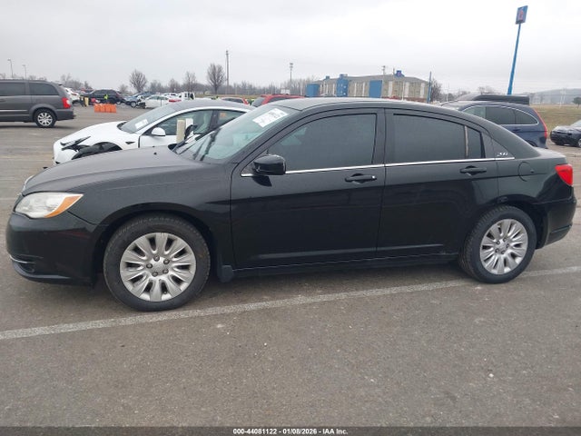 Продажа на аукционе авто 2011 Chrysler 200 Lx, vin: 1C3BC4FB9BN617763, номер лота: 44081122