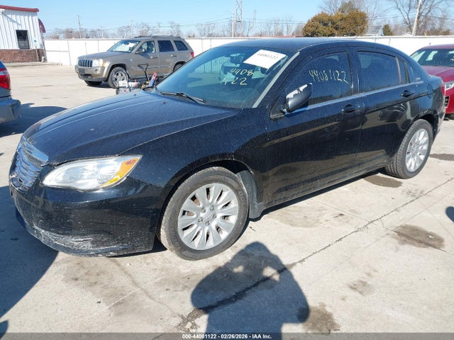 Продажа на аукционе авто 2011 Chrysler 200 Lx, vin: 1C3BC4FB9BN617763, номер лота: 44081122