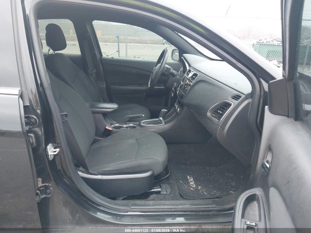 Продажа на аукционе авто 2011 Chrysler 200 Lx, vin: 1C3BC4FB9BN617763, номер лота: 44081122