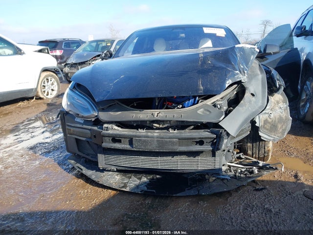44081193 :رقم المزاد ، 5YJSA1E43KF340710 vin ، 2019 Tesla Model S 100d/long Range/p100d/performance مزاد بيع