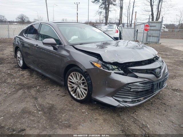 Aukcja sprzedaży 2018 Toyota Camry Xle, vin: 4T1B11HK5JU021756, numer aukcji: 44081219