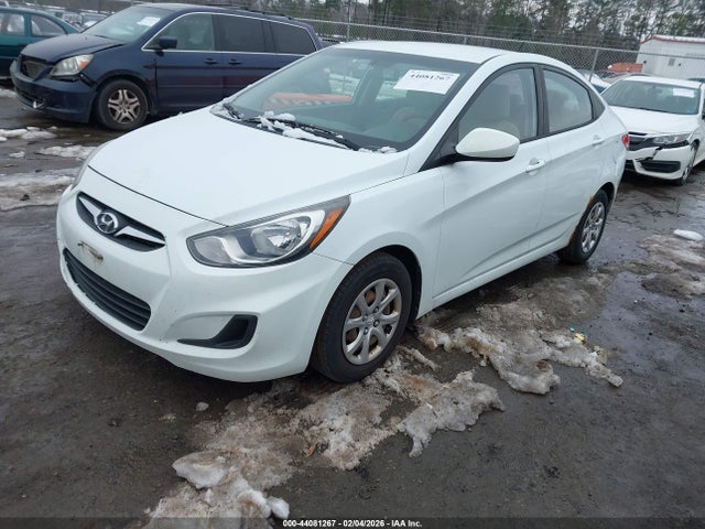 2013 HYUNDAI ACCENT KMHCT4AE8DU529468 Photo 1