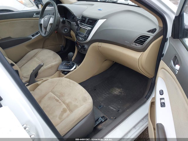 2013 HYUNDAI ACCENT KMHCT4AE8DU529468 Photo 4