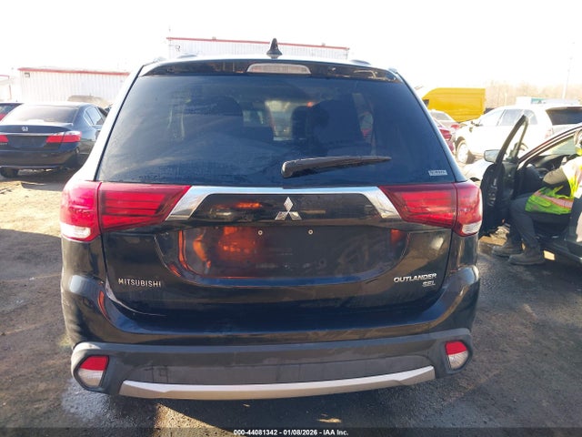 Продаж на аукціоні авто 2018 Mitsubishi Outlander Es/le/se/sel, vin: JA4AZ3A34JZ066787, номер лоту: 44081342