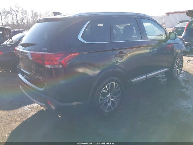 2018 MITSUBISHI OUTLANDER JA4AZ3A34JZ066787 Photo 3