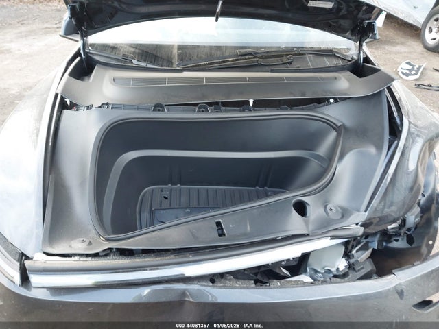 2026 TESLA MODEL Y 7SAYGDEEXTA582530 Photo 9