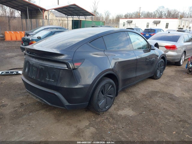 2026 TESLA MODEL Y 7SAYGDEEXTA582530 Photo 3