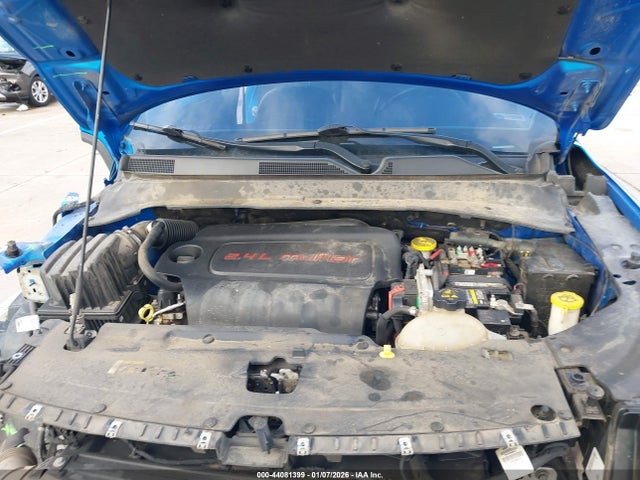 2019 JEEP COMPASS 3C4NJDCB9KT753491 Photo 9