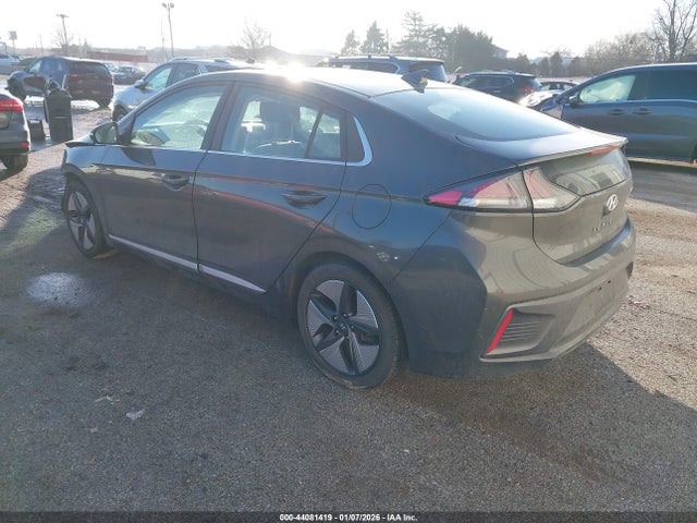 2022 HYUNDAI IONIQ HYBRID KMHC85LC3NU273664 Photo 2