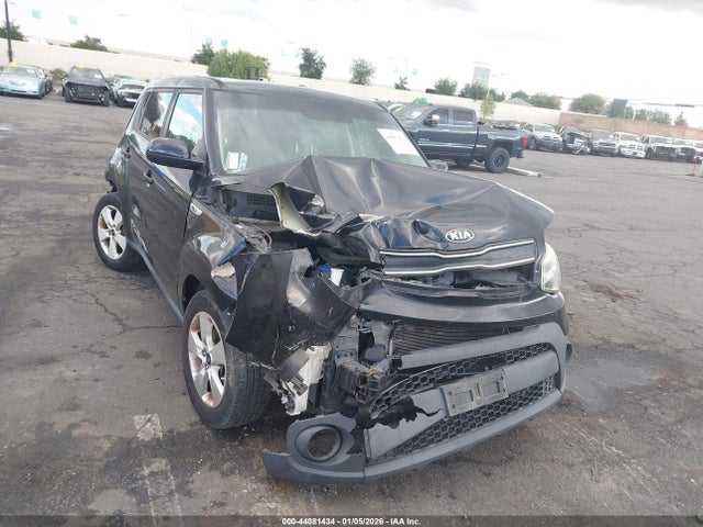 KNDJN2A24H7423216 KIA Soul