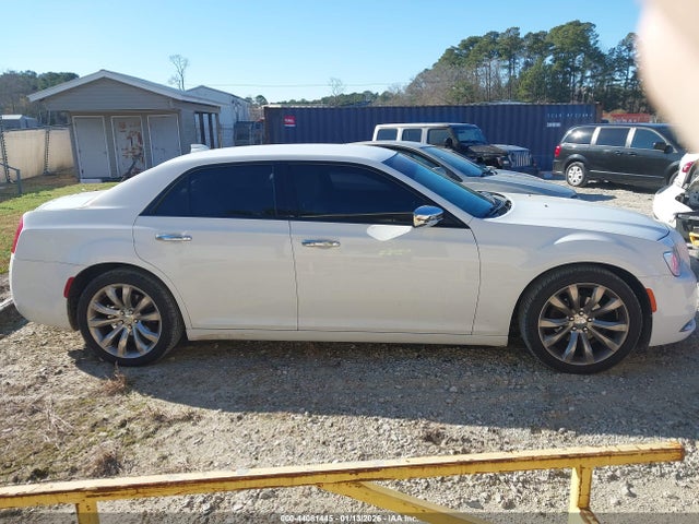 44081445 :رقم المزاد ، 2C3CCAEG8KH698120 vin ، 2019 Chrysler 300 Limited مزاد بيع