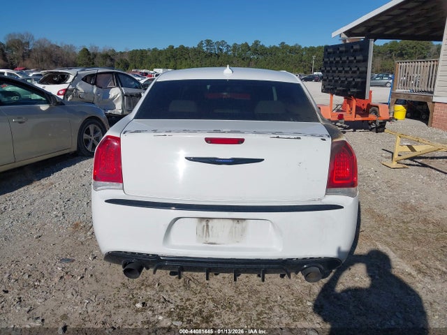 44081445 :رقم المزاد ، 2C3CCAEG8KH698120 vin ، 2019 Chrysler 300 Limited مزاد بيع