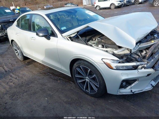 2022 VOLVO S60 7JRL12TZ6NG162330