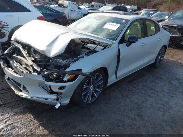 2022 VOLVO S60 7JRL12TZ6NG162330 Photo 1