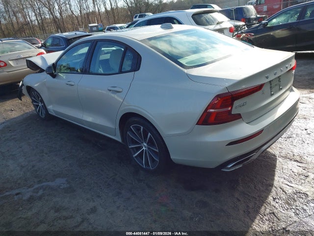 2022 VOLVO S60 7JRL12TZ6NG162330 Photo 2
