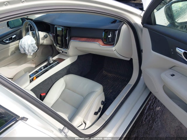 2022 VOLVO S60 7JRL12TZ6NG162330 Photo 4