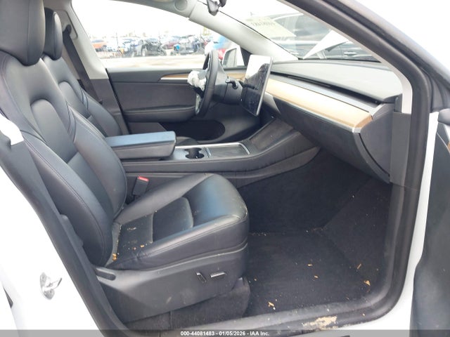 2023 TESLA MODEL Y 7SAYGDEE4PA038062 Photo 4