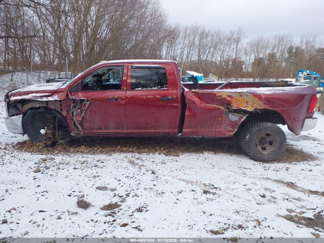 44081536 :رقم المزاد ، 3C63RRGJ0GG263771 vin ، 2016 Ram 3500 Tradesman مزاد بيع