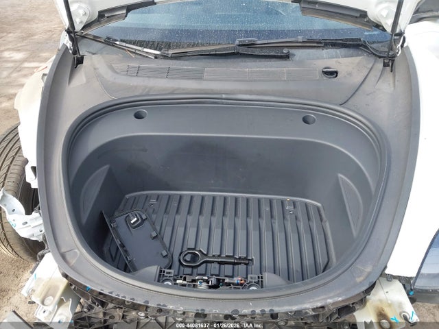Продаж на аукціоні авто 2023 Tesla Model 3 Rear-wheel Drive, vin: 5YJ3E1EA8PF582141, номер лоту: 44081637
