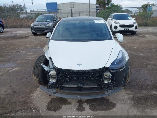 Продаж на аукціоні авто 2023 Tesla Model 3 Rear-wheel Drive, vin: 5YJ3E1EA8PF582141, номер лоту: 44081637