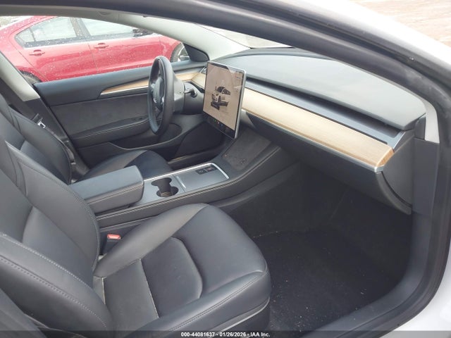 Продаж на аукціоні авто 2023 Tesla Model 3 Rear-wheel Drive, vin: 5YJ3E1EA8PF582141, номер лоту: 44081637