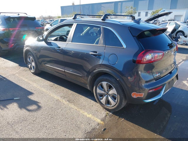 2019 KIA NIRO PLUG-IN HYBRID KNDCD3LD2K5341990 Photo 2